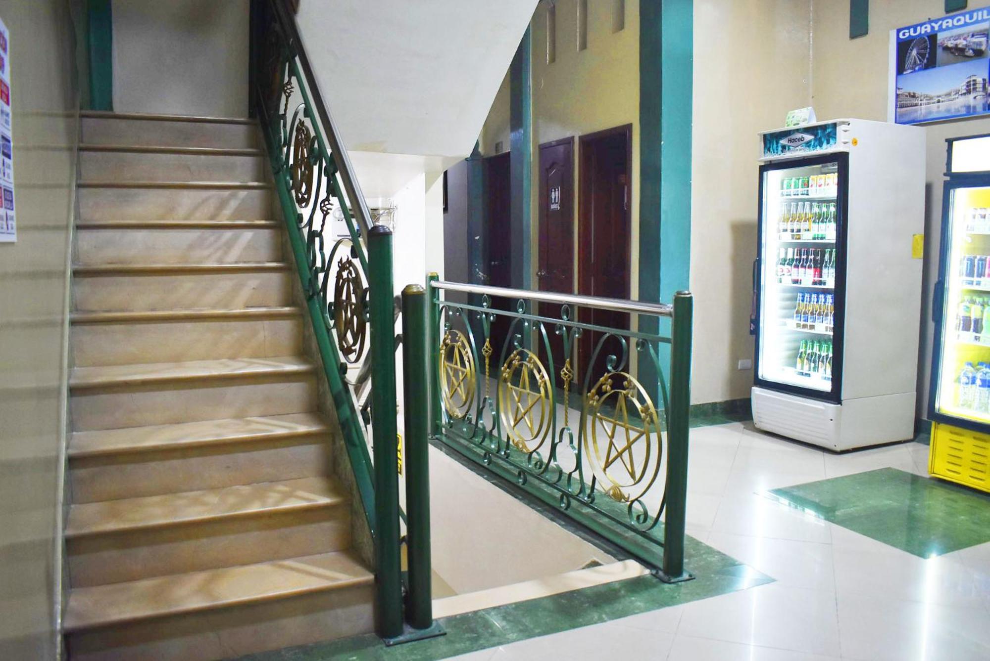 Hostal Galapagos - Guayaquil Extérieur photo