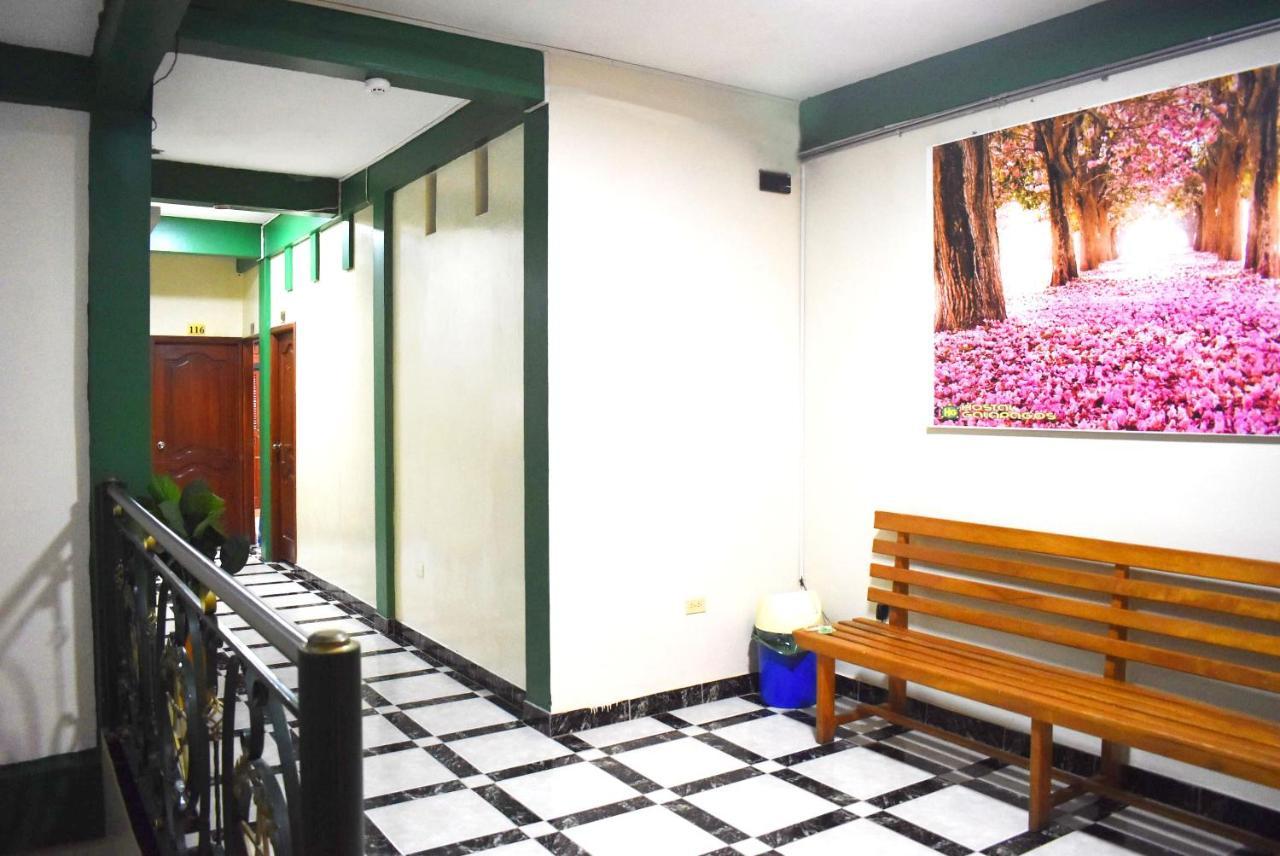 Hostal Galapagos - Guayaquil Extérieur photo