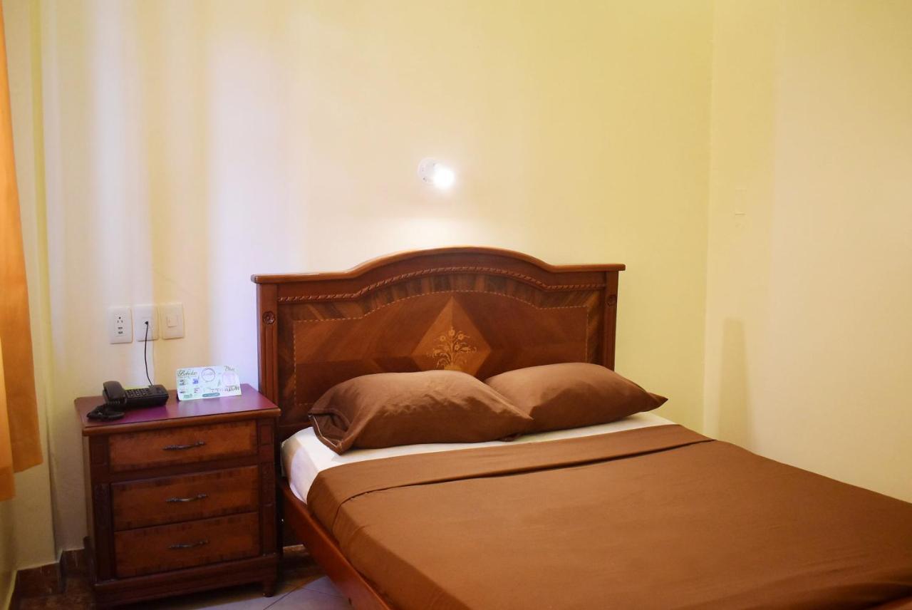 Hostal Galapagos - Guayaquil Extérieur photo