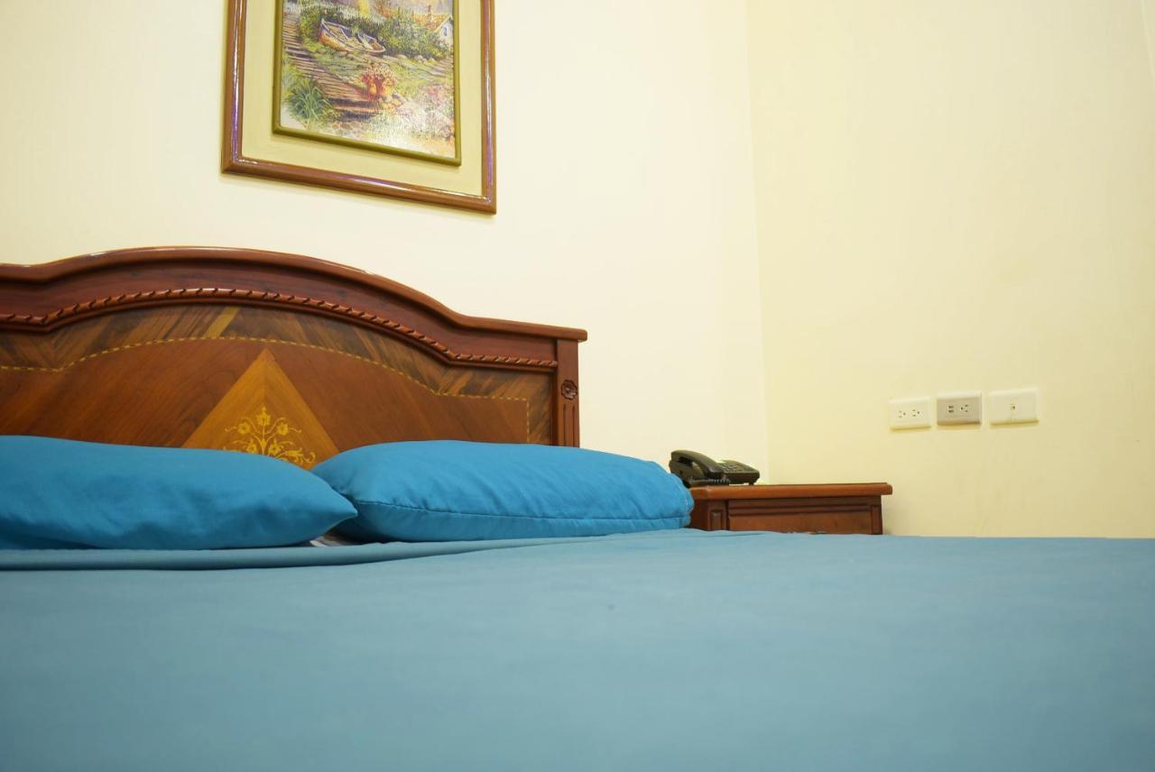 Hostal Galapagos - Guayaquil Extérieur photo