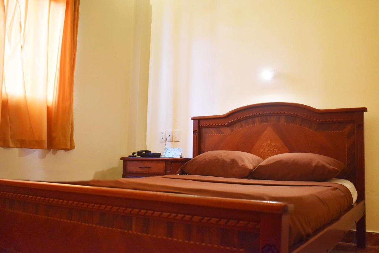 Hostal Galapagos - Guayaquil Extérieur photo