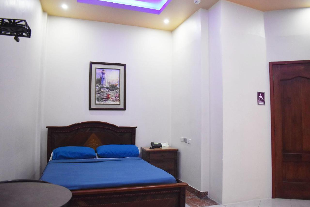 Hostal Galapagos - Guayaquil Extérieur photo
